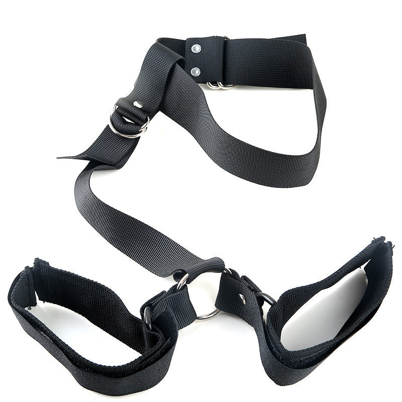 Collar cervical con esposas traseras y correas de restricción / Cervical Collar with Rear Handcuffs and Restraint Straps